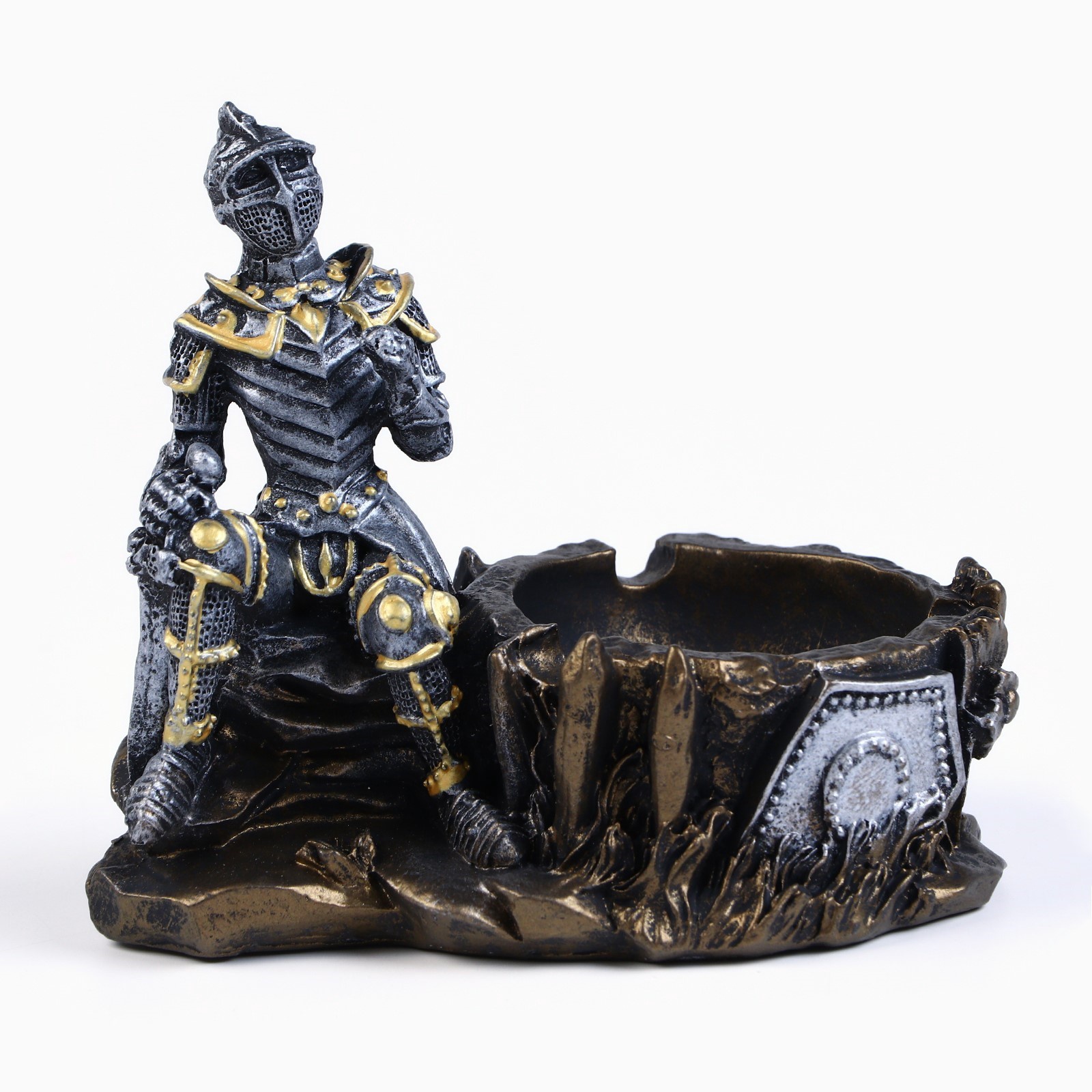 Пепельница "Рыцарь", серебро 10348094