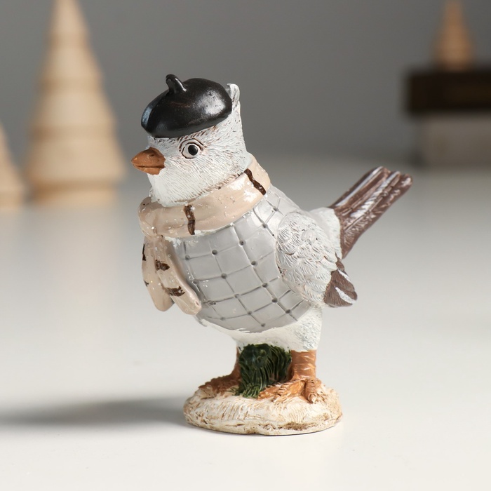 Сувенир полистоун "Птенчик в жилете и берете/колпаке" МИКС 9х5х9 см   9571918