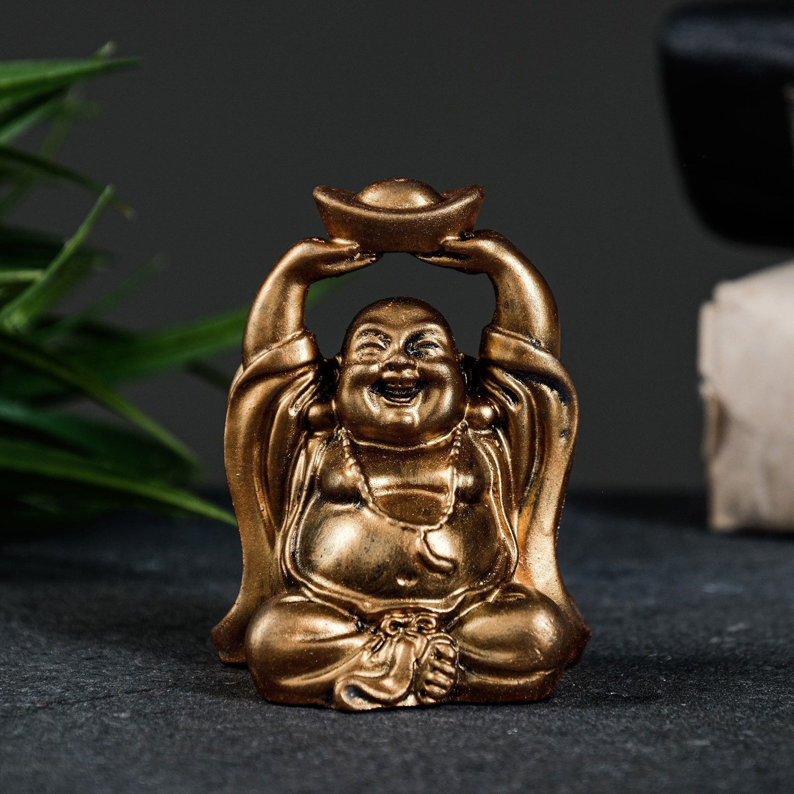 Фигура "Хотей со слитком" бронза, 7х5х4см 7664470