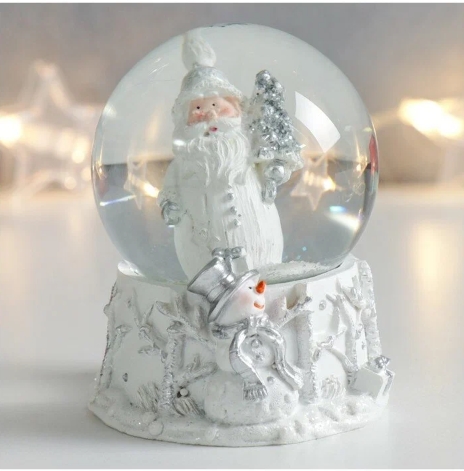 Сувенир полистоун водяной шар "Дед Мороз с ёлкой и снеговиком" 7х6,7х8,8 см 7567997