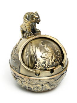 Пепельница для дома "Тигр", для сигарет и стиков, 15 х 10 см   10795811