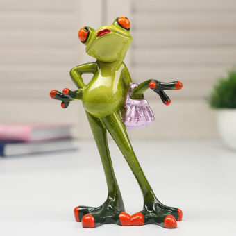 Сувенир полистоун лак "Лягушка Фифа" 15х5,5х10 см 4825426