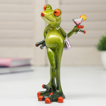 Сувенир полистоун "Лягушка с бокалом вина" 15,5х7,5х8,3 см 4825425